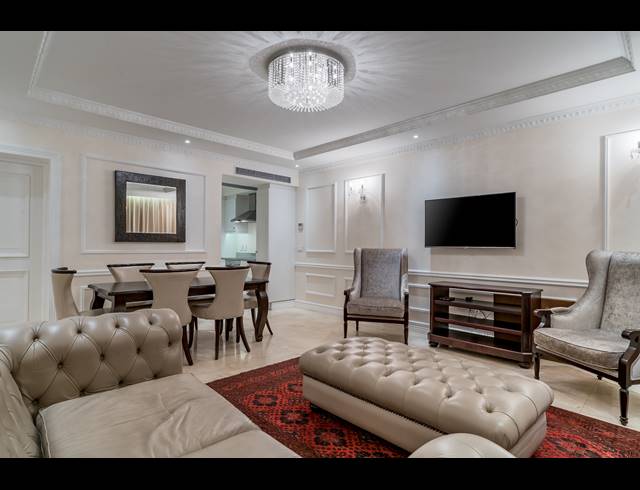 2 BEDROOM APARTMENT TO LET IN SEA POINT